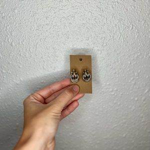 Vintage twist earrings